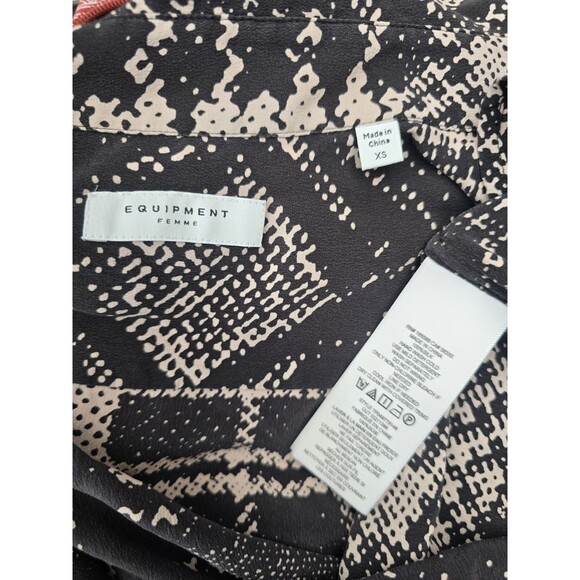 Equipment Femme Quinne Patchwork Print Button Down Silk Shirt XS - Picture 5 of 5